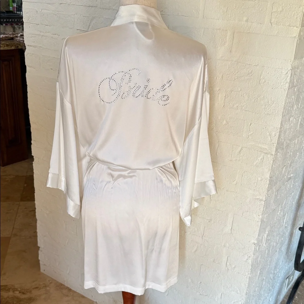 Victoria's Secret White Satin Bride Robe - Picture 1 of 3